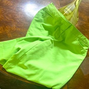 Size 8 IZOD PERFORMX Golf Shorts for women.